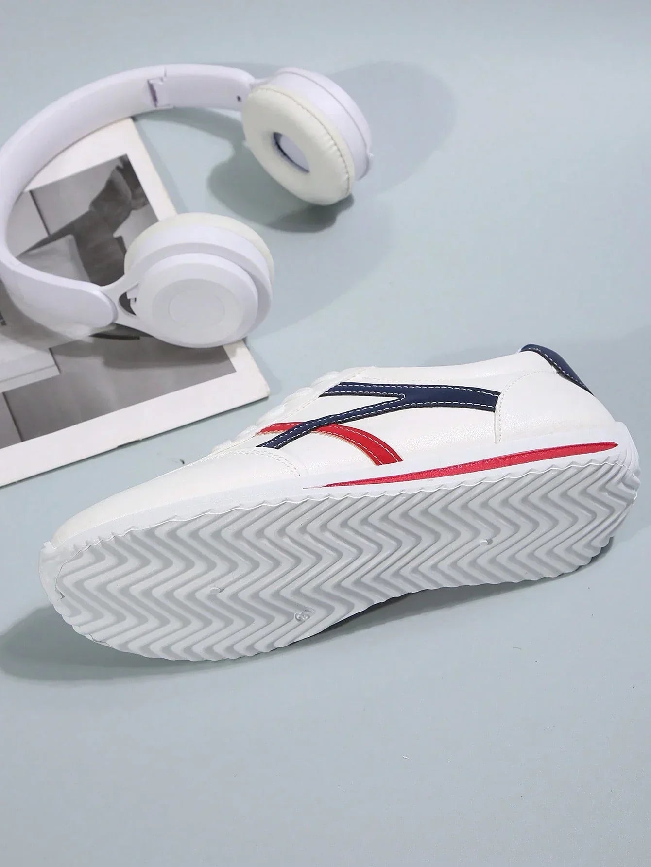 Brielle - Lightweight Casual Sneakers