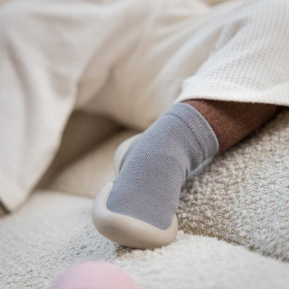 Noah - Non-slip children's socks with shoes