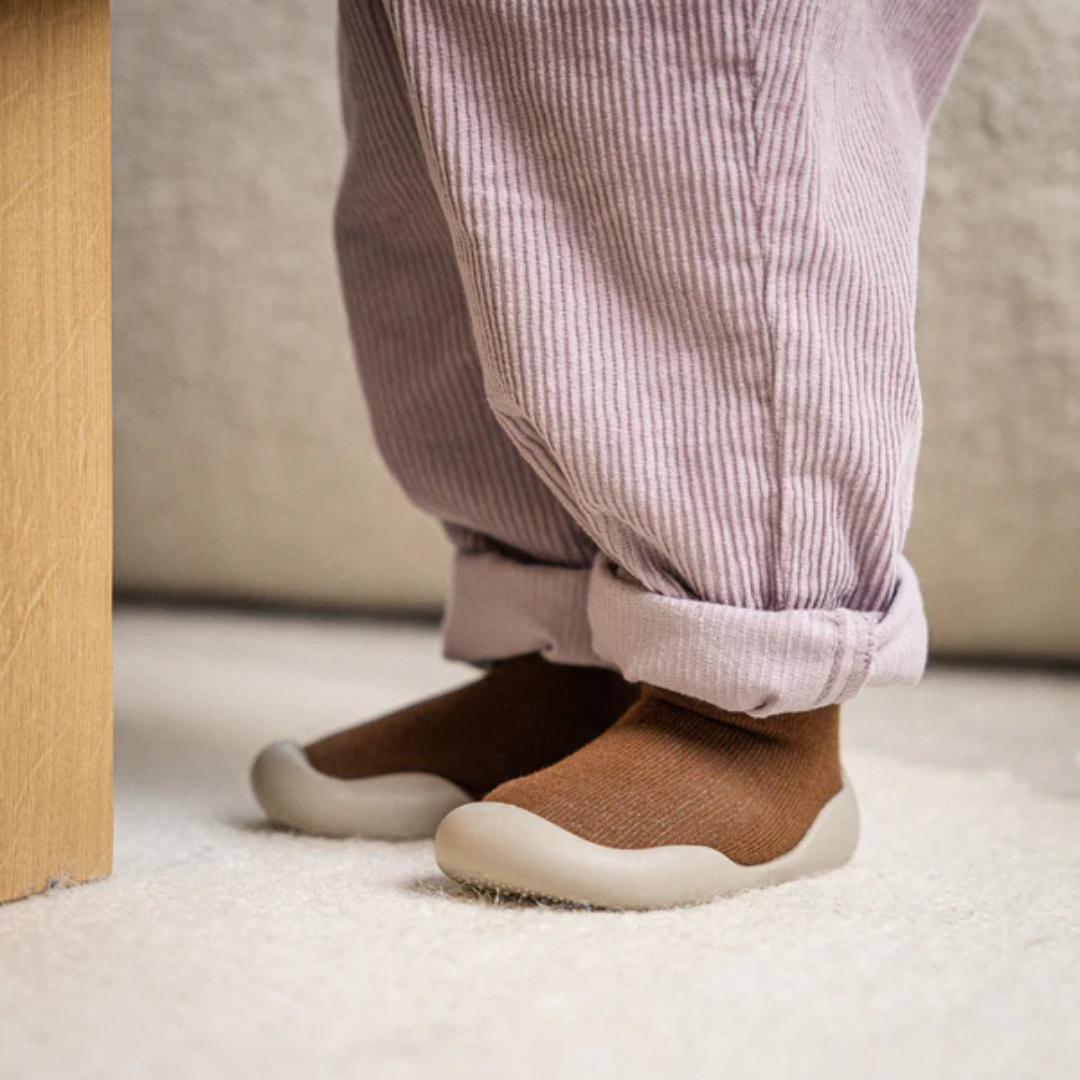 Noah - Non-slip children's socks with shoes