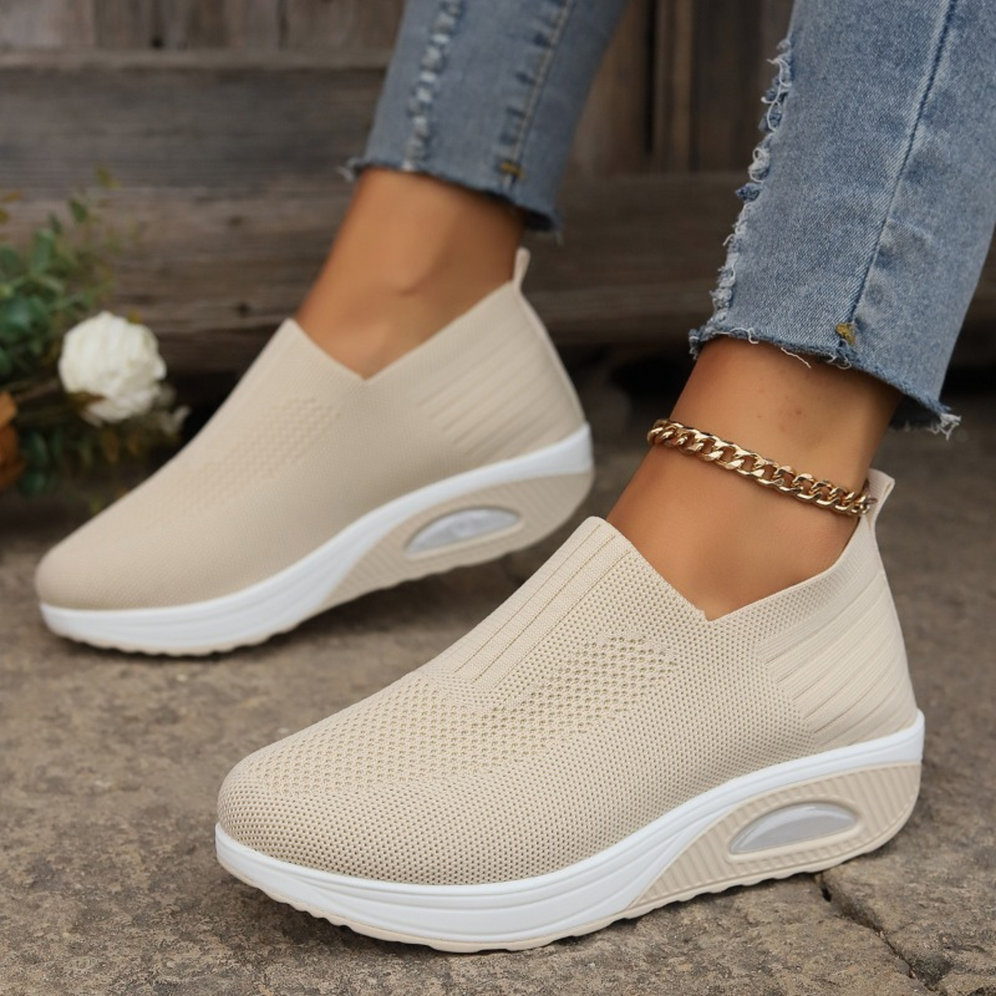 Hawk Orthopedic pain-relieving shoes