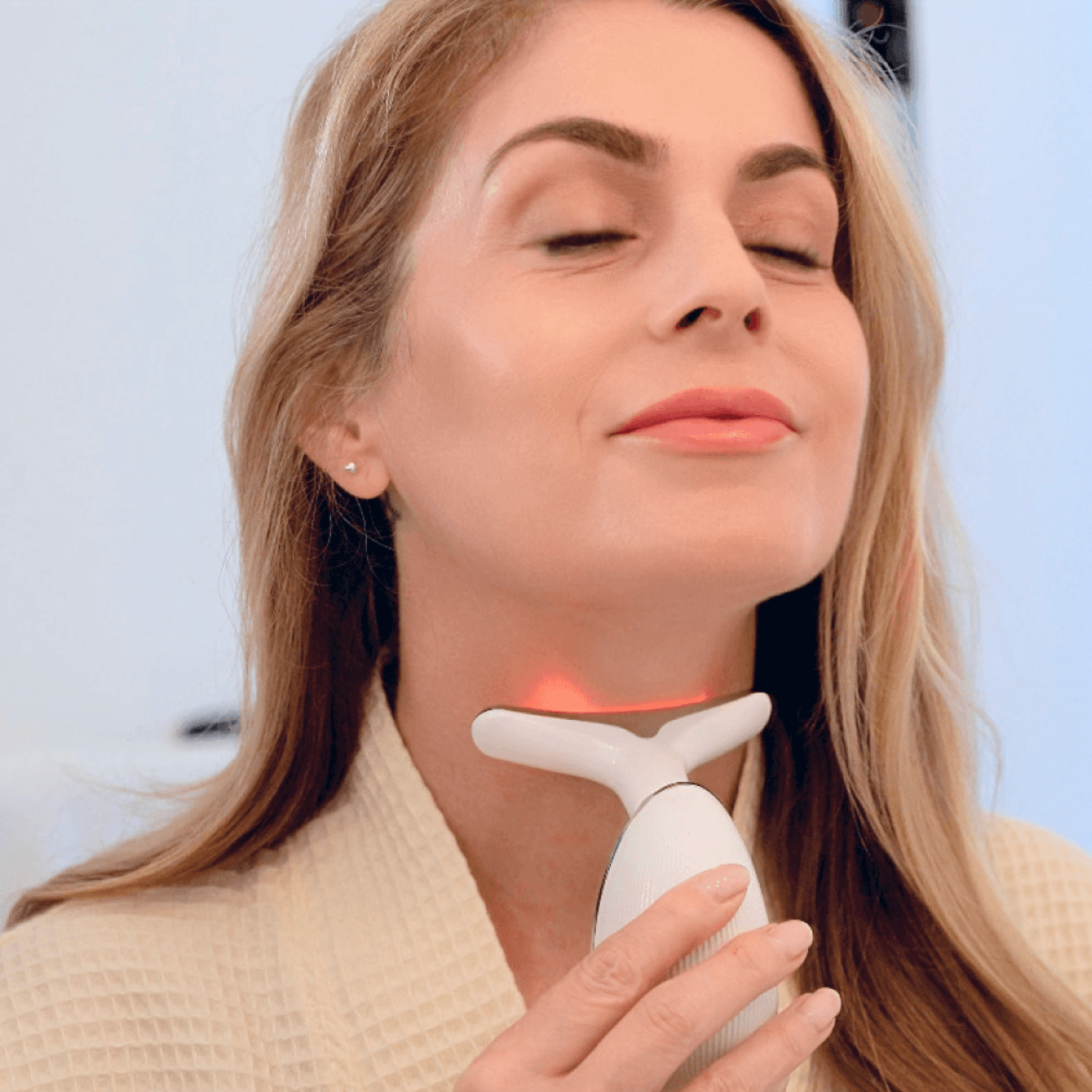 FaceGlow - Anti-wrinkle and firming facial massage device