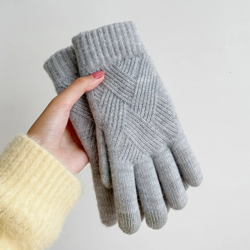 Diamond Knit Gloves