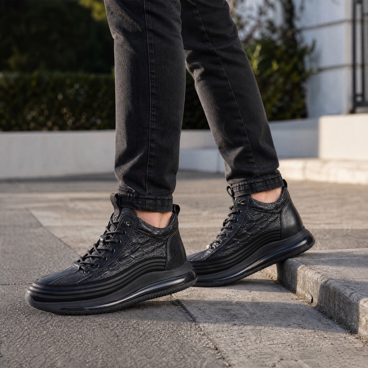 Leo - Men's Embossed Leather Casual Sneakers, Lightweight Plus Size Shoes