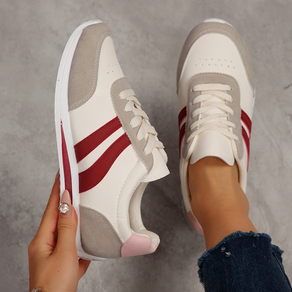 Faye - Women's Classic Low-Top Sneakers, Color-Block Flat Lace-Up Shoes