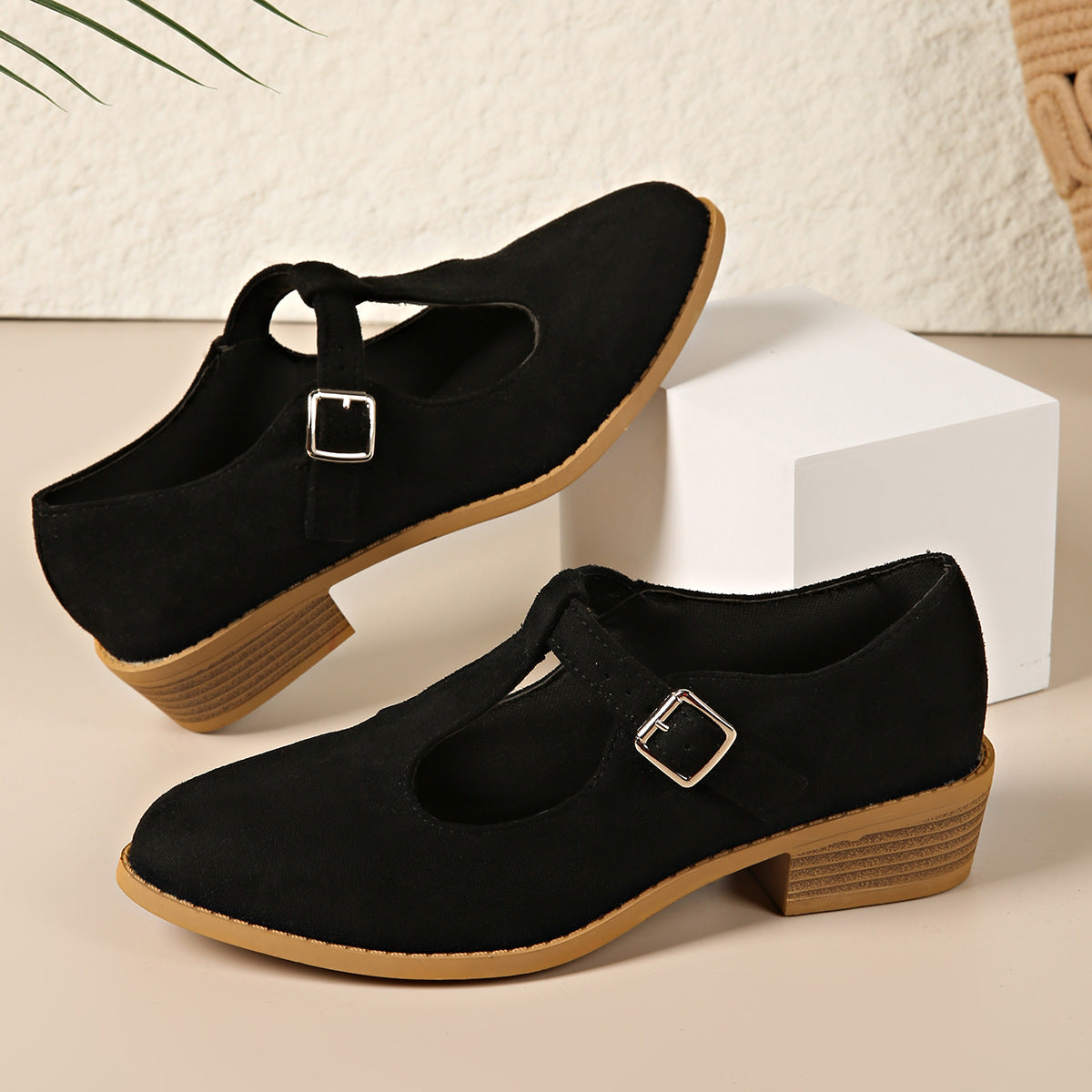 Wren - Women's Suede Cut-Out Pointed Flats, British-Style Loafers