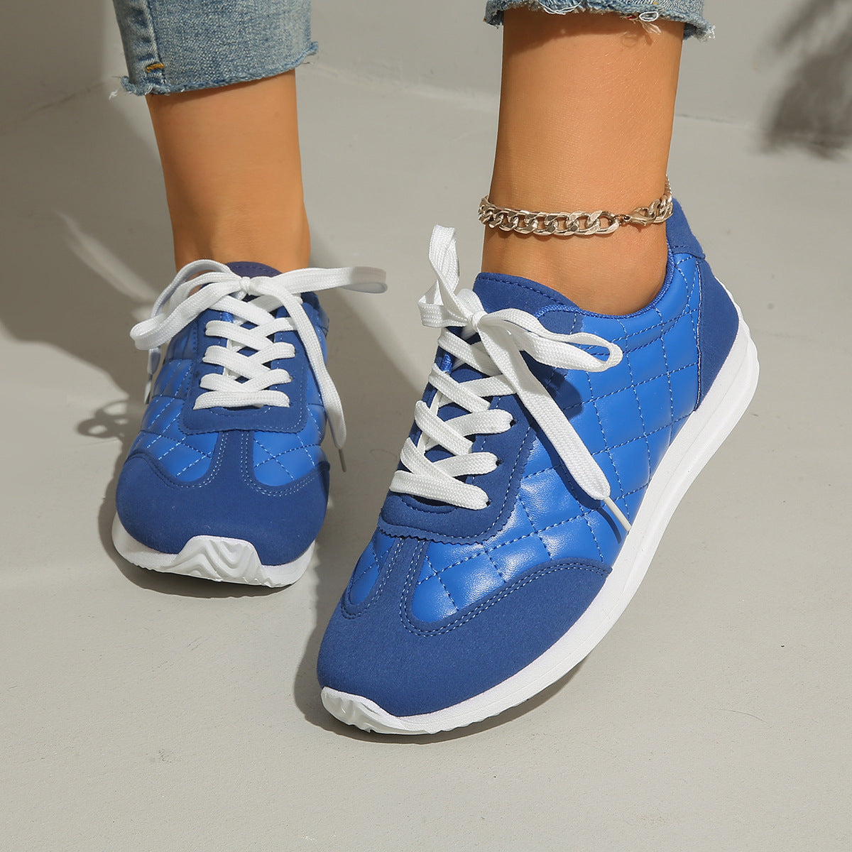 Elara - Women's Round-Toe Lace-Up Skate Shoes, Classic Student Flats