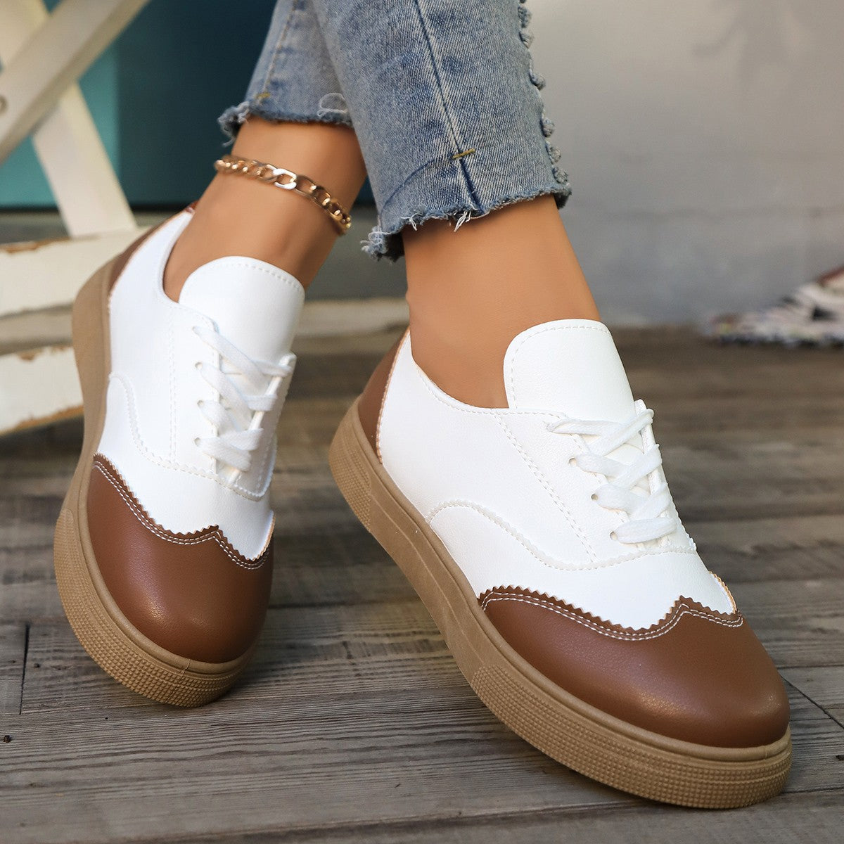 Ivy - Women's Retro Color-Block Skate Sneakers, Lace-Up Casual Flats