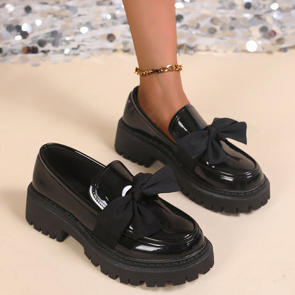 Edie - Women's British-Style Chain Loafers, Bow Detail Flat Shoes