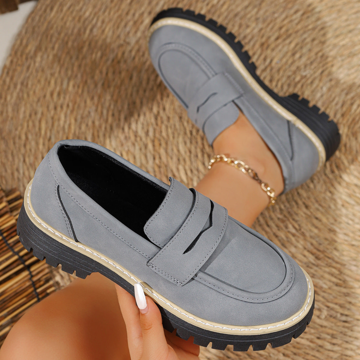 Mara - Women's Suede Block Heel Loafers, British-Style Retro Flats