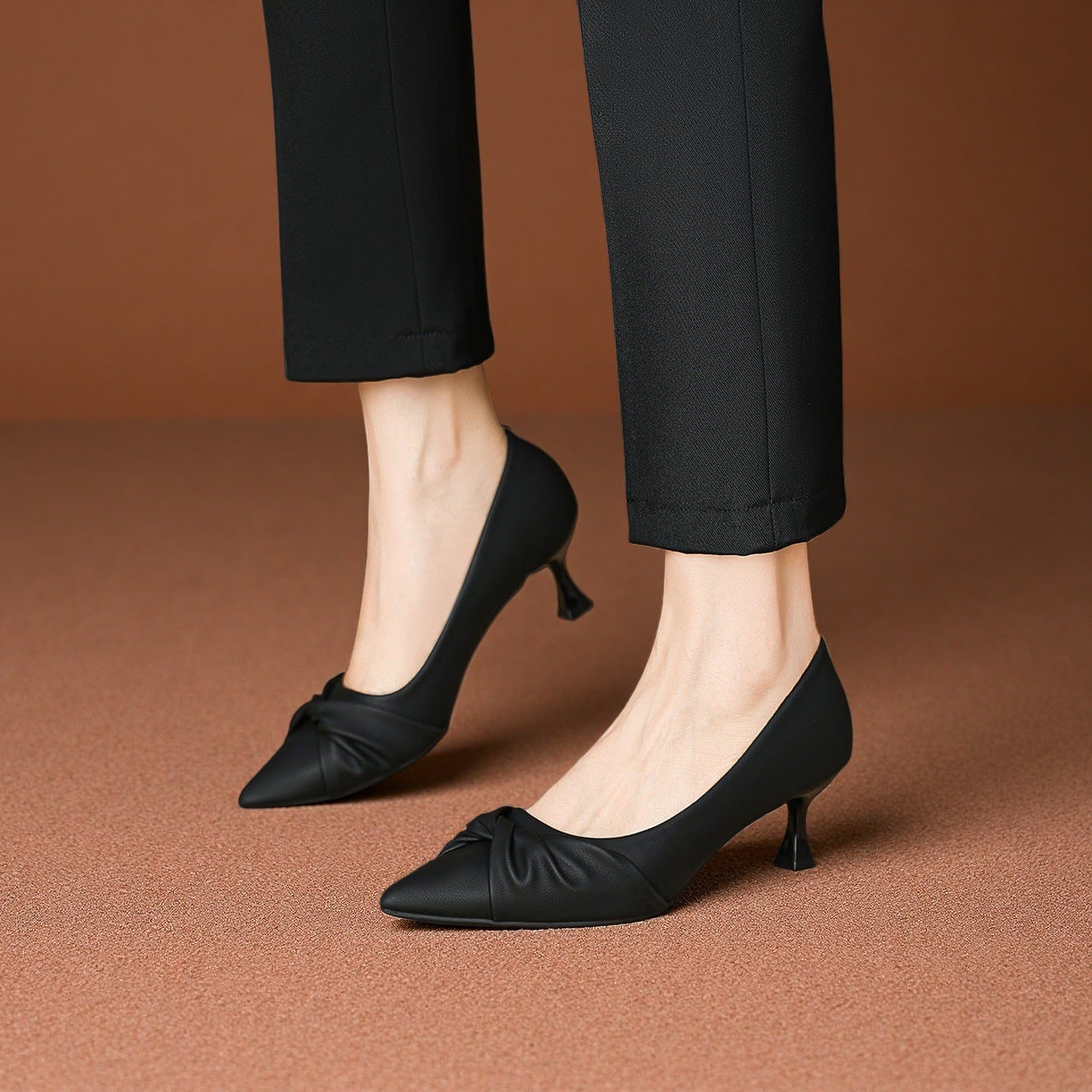 Faye - Women's Vintage Pointed-Toe Pumps, Elegant Low-Heel Office Shoes