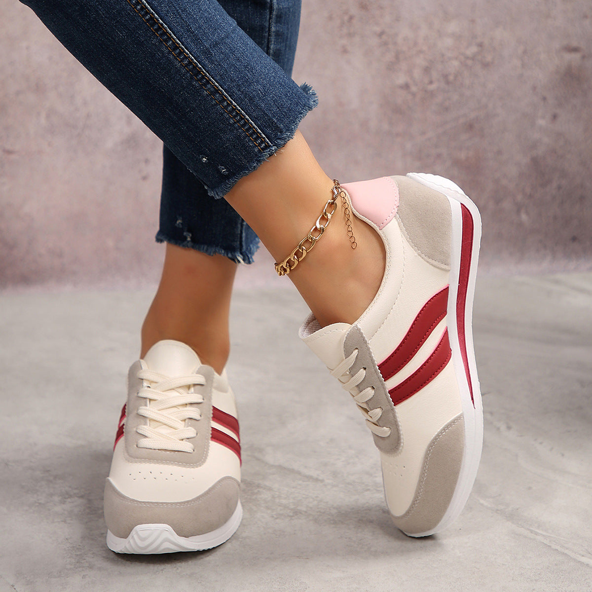 Faye - Women's Classic Low-Top Sneakers, Color-Block Flat Lace-Up Shoes