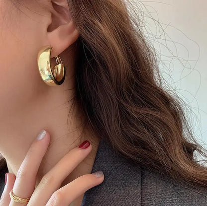 Super Hooper Chunky Hoop Earrings