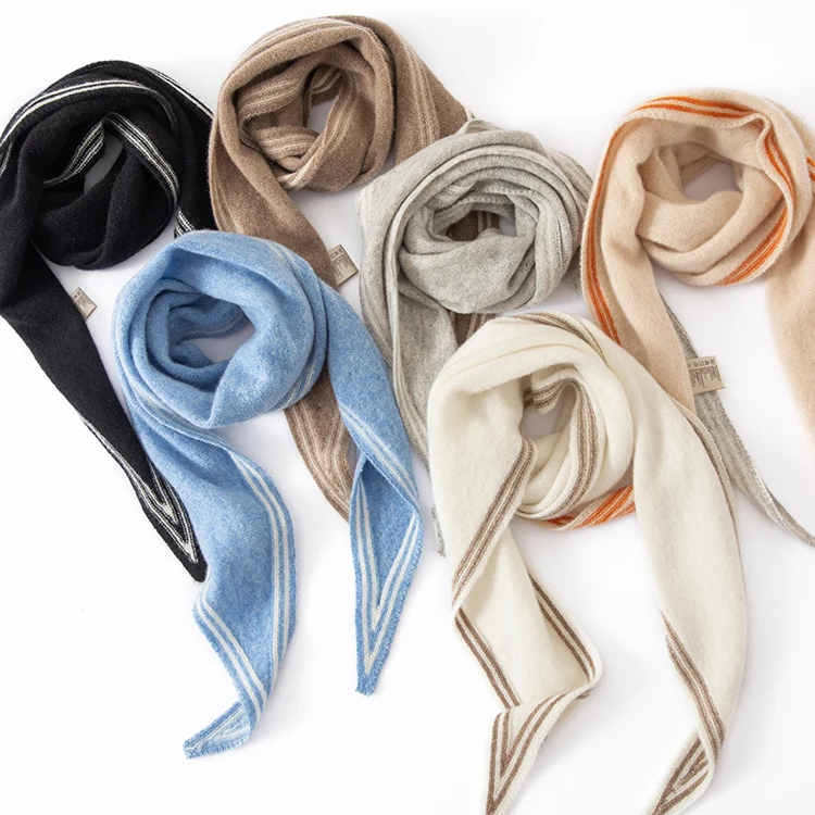 Women’s Scarf with Contrast Stripe Trim